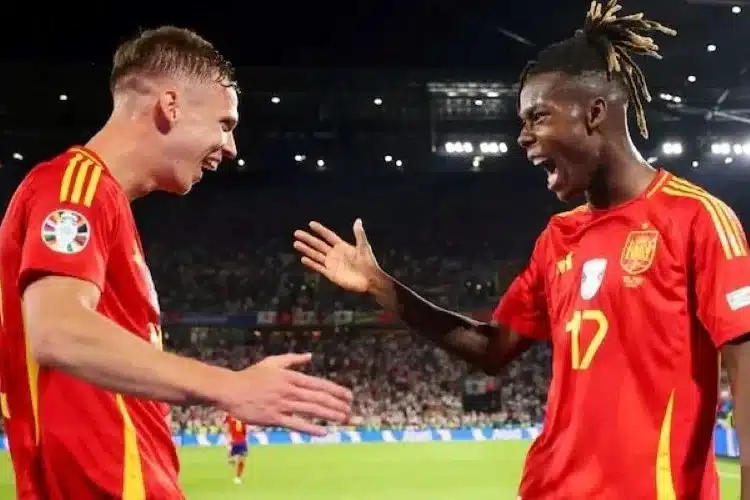 Dani Olmo và Nico Williams đều lọt vào tầm ngắm của Barca