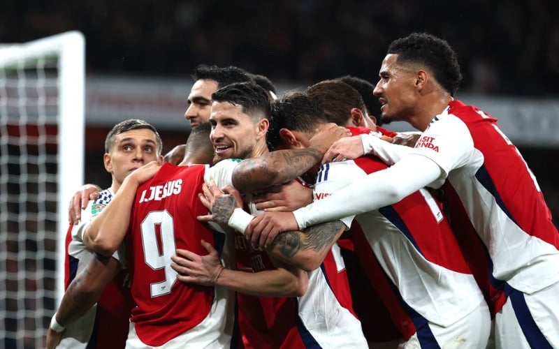 Chiến thắng quan trọng đưa Arsenal vào bán kết cúp Liên đoàn