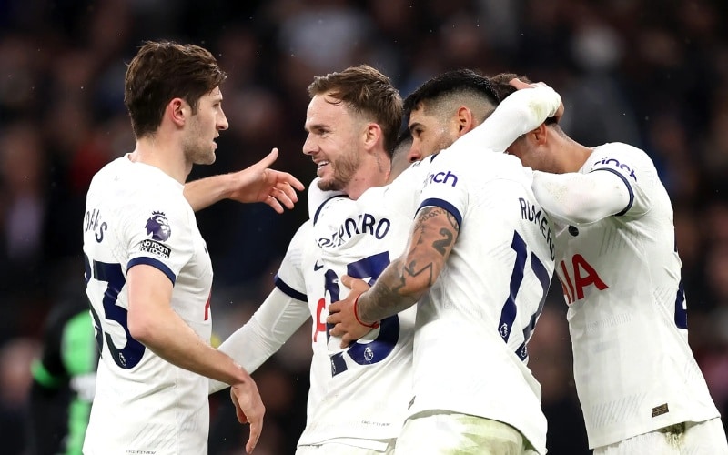 Tottenham được đánh giá cao hơn