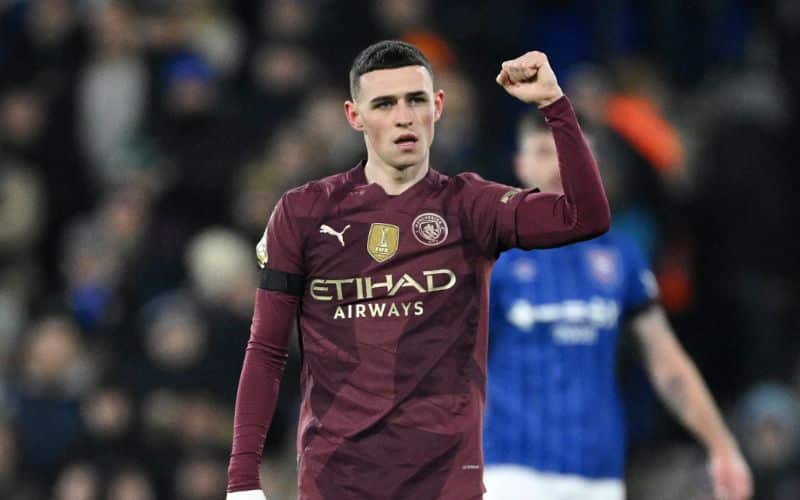 Hiệp 1: Foden rực sáng, Man City làm chủ trận đấu