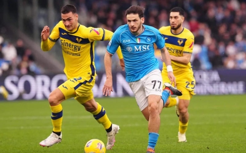 Cuộc chiến bảo vệ ngôi vương: Napoli vs Verona