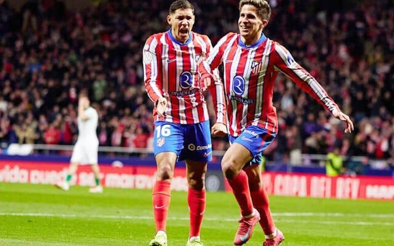 Simeone tỏa sáng rực rỡ, Atletico áp đảo từ đầu trận